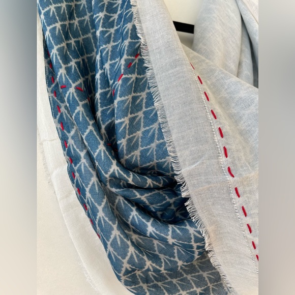 TILO Scarves Square Scarf. NEW. Detailed top stitching and ultra soft. - Picture 14 of 14